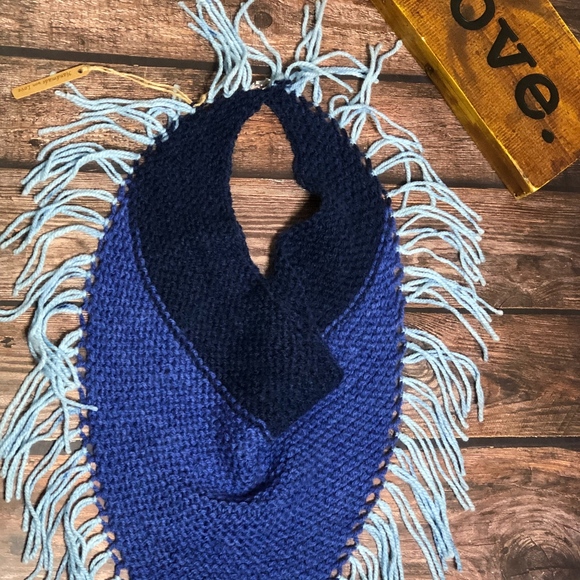 Simply Hand Knit~Triangle Scarf Cowl - Picture 4 of 8